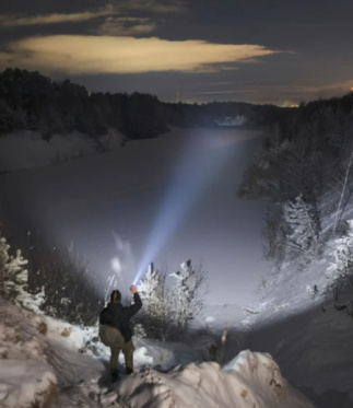 Lampe torche Armytek Predator Pro Max 3000 Lumens - Batterie 21700 Li-Ion 5000mAh surplus militaire lorraine grand est meuse stenay commercy surplus belgique surplus luxembourg Metz Nancy Verdun survivalisme bushcraft 