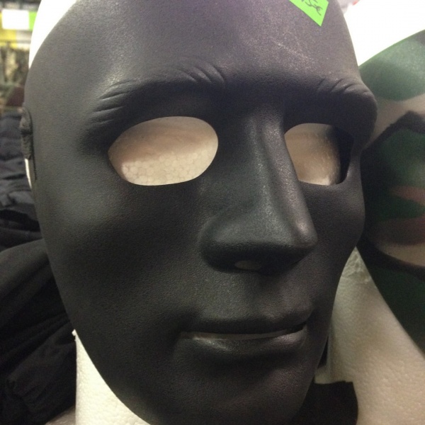 masque noir épais en ABS airsoft surplus militaire stenay commercy nancy metz longwy luxembourg belgique