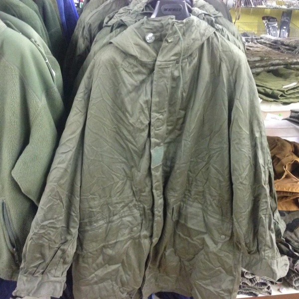 Parka S300 fourrée neuve armée française surplus militaire de stenay commercy nancy metz reims belgique luxembourg longwy militaria