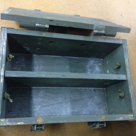 petite caisse en bois surplus militaire de stenay commercy nancy metz reims belgique luxembourg longwy militaria