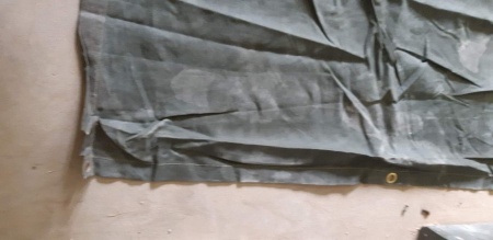 Prélart sans corde surplus militaire de stenay commercy nancy metz reims belgique luxembourg longwy Verdun Sedan Charleville militaria bushcraft survie bivouac